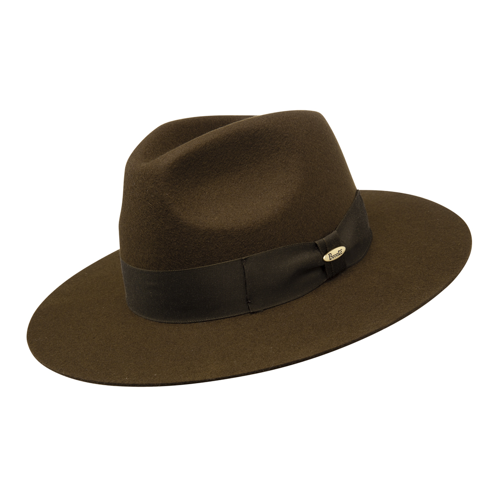 Bronte- Amin is wool felt fedora hat with a stiff crown and straight stiff brim. The colour is cork brown. Comes with ribbon in matching colour
